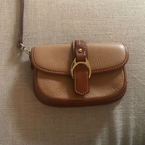 Dooney & Bourke small wristlet
